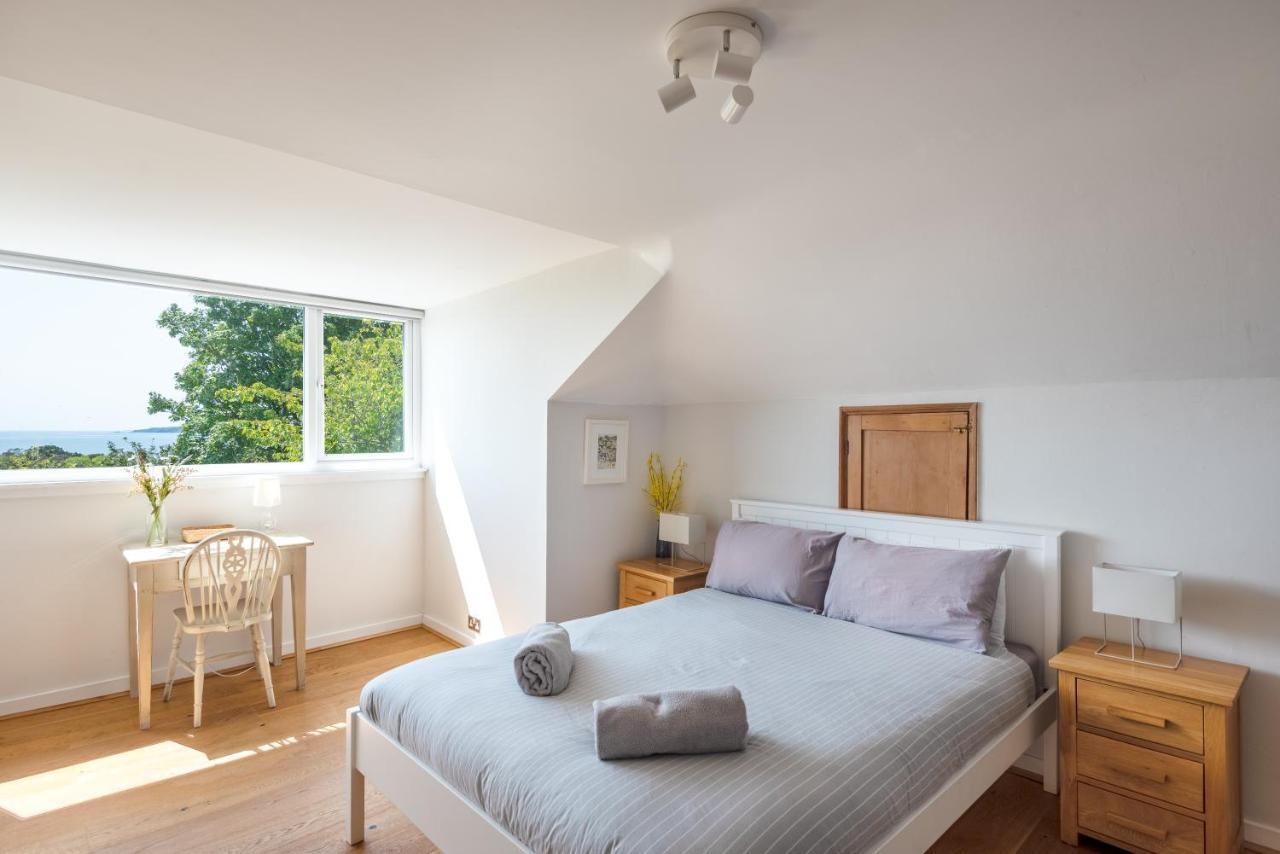 Manacles - Spacious Flat Near Beach With Sea Views & Parking Falmouth Buitenkant foto